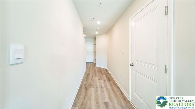 8303 Brodie Court, Upper Macungie Twp, PA 18031