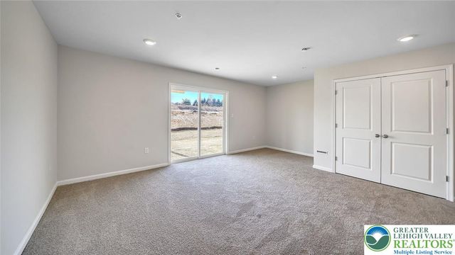 8303 Brodie Court, Upper Macungie Twp, PA 18031