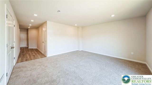 8303 Brodie Court, Upper Macungie Twp, PA 18031
