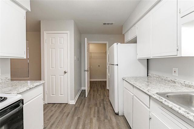 4011 Oak Bay Dr 4, Corpus Christi, TX 78413