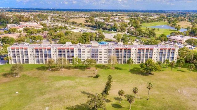 3959 Via Poinciana 605, Lake Worth, FL 33467