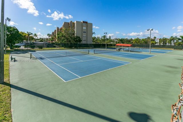 3959 Via Poinciana 605, Lake Worth, FL 33467