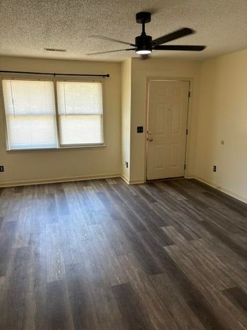 1059 N Guignard Drive, Sumter, SC 29150