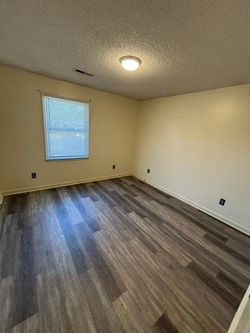 1059 N Guignard Drive, Sumter, SC 29150