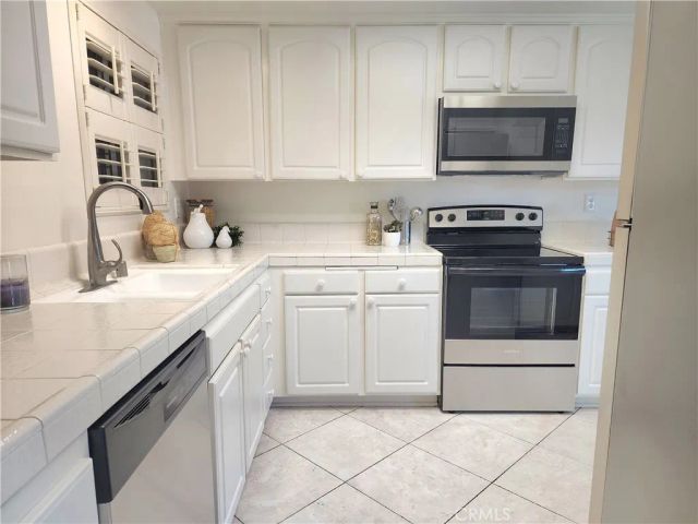 3300 Via Carrizo D, Laguna Woods, CA 92637