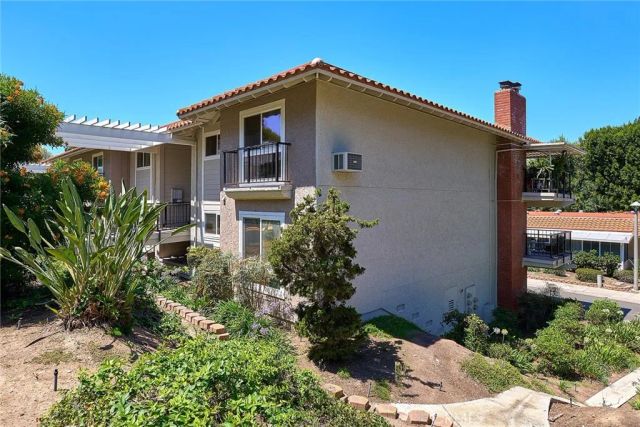 3300 Via Carrizo D, Laguna Woods, CA 92637