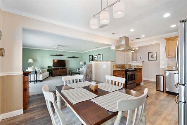 5257 BEACH DRIVE SE D, St Petersburg, FL 33705