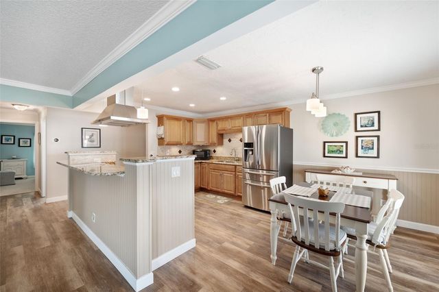 5257 BEACH DRIVE SE D, St Petersburg, FL 33705