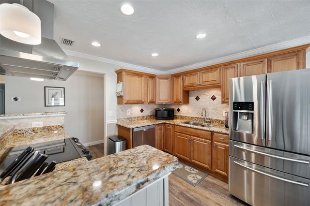 5257 BEACH DRIVE SE D, St Petersburg, FL 33705