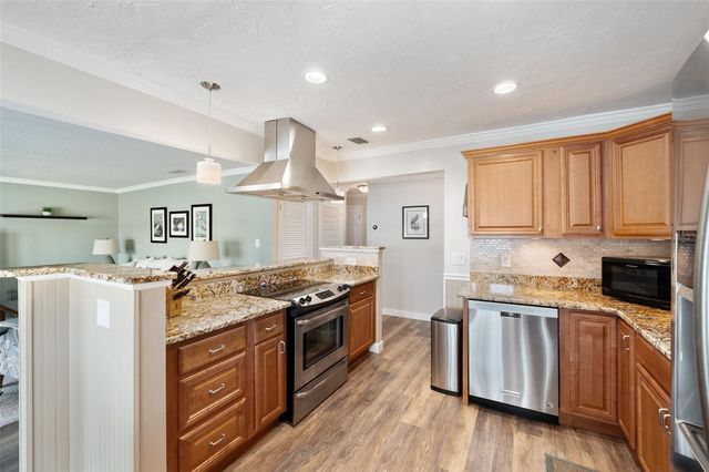 5257 BEACH DRIVE SE D, St Petersburg, FL 33705