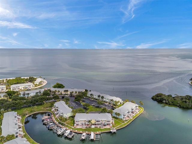 5257 BEACH DRIVE SE D, St Petersburg, FL 33705