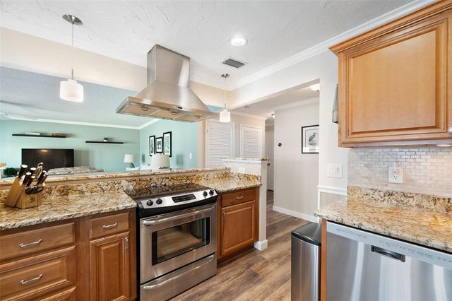 5257 BEACH DRIVE SE D, St Petersburg, FL 33705