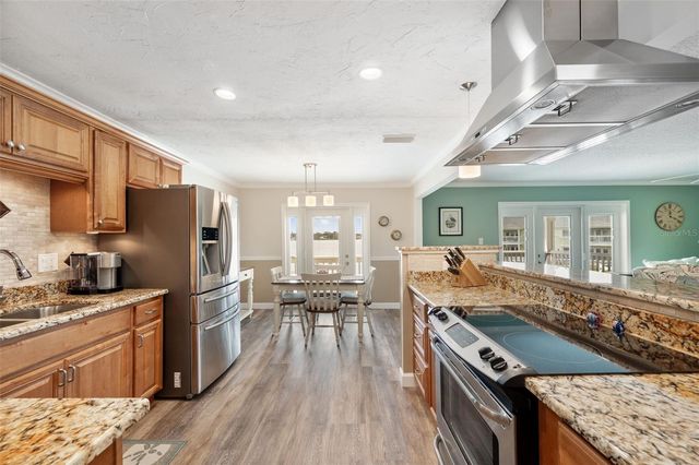 5257 BEACH DRIVE SE D, St Petersburg, FL 33705