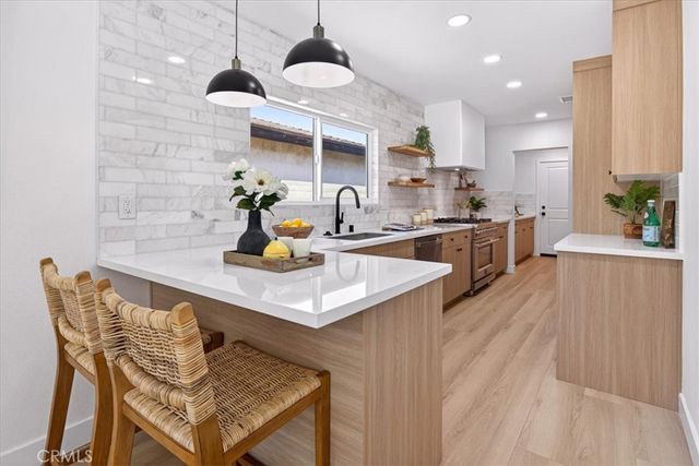 3861 S Norton Avenue, Los Angeles, CA 90008