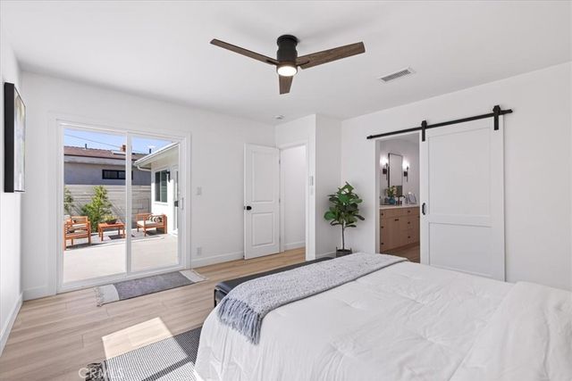 3861 S Norton Avenue, Los Angeles, CA 90008