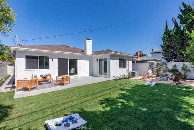3861 S Norton Avenue, Los Angeles, CA 90008