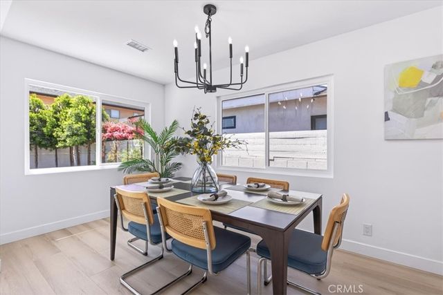 3861 S Norton Avenue, Los Angeles, CA 90008