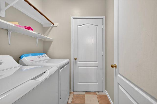 11714 Peachwood Lake Drive, Sugar Land, TX 77498