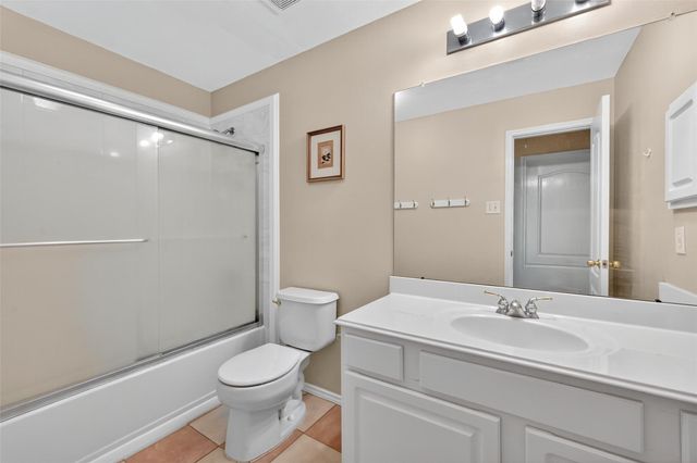 11714 Peachwood Lake Drive, Sugar Land, TX 77498