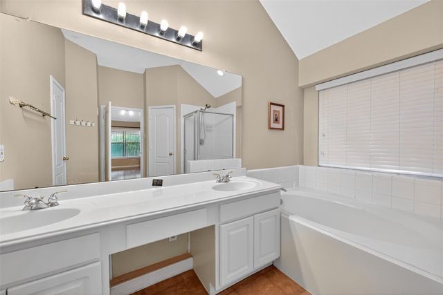 11714 Peachwood Lake Drive, Sugar Land, TX 77498