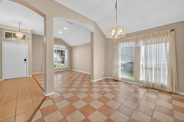 11714 Peachwood Lake Drive, Sugar Land, TX 77498