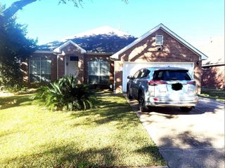 11714 Peachwood Lake Drive, Sugar Land, TX 77498
