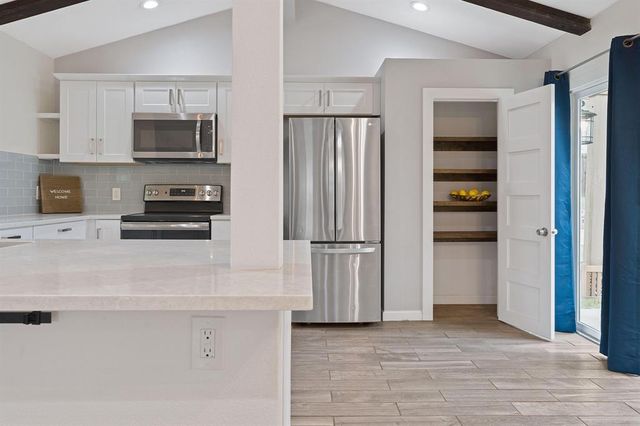 5211 Halmark DR, Austin, TX 78723