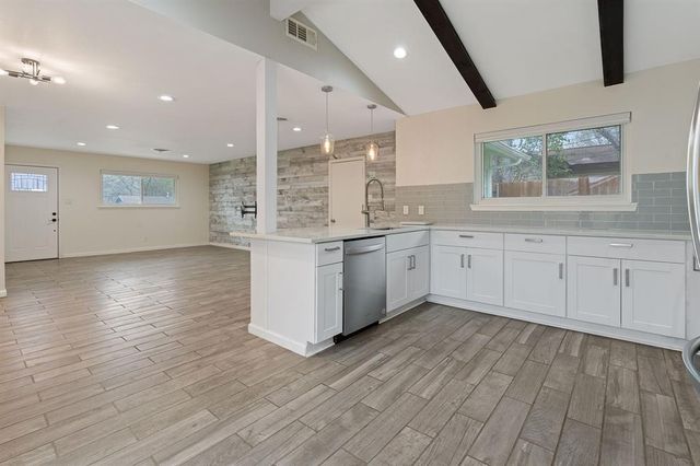 5211 Halmark DR, Austin, TX 78723