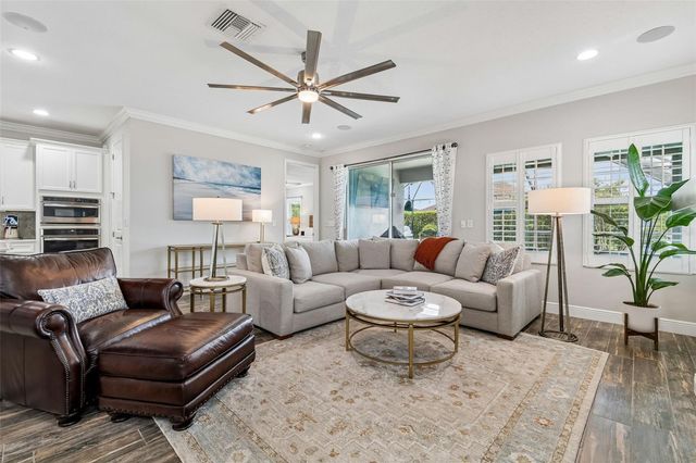 7426 SUNGOLD MEADOW COURT, Apollo Beach, FL 33572