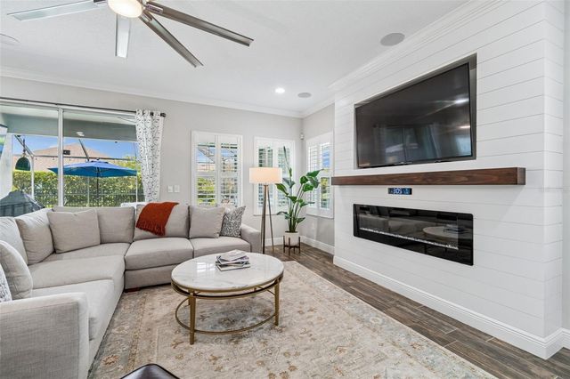 7426 SUNGOLD MEADOW COURT, Apollo Beach, FL 33572