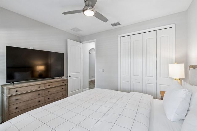 7426 SUNGOLD MEADOW COURT, Apollo Beach, FL 33572