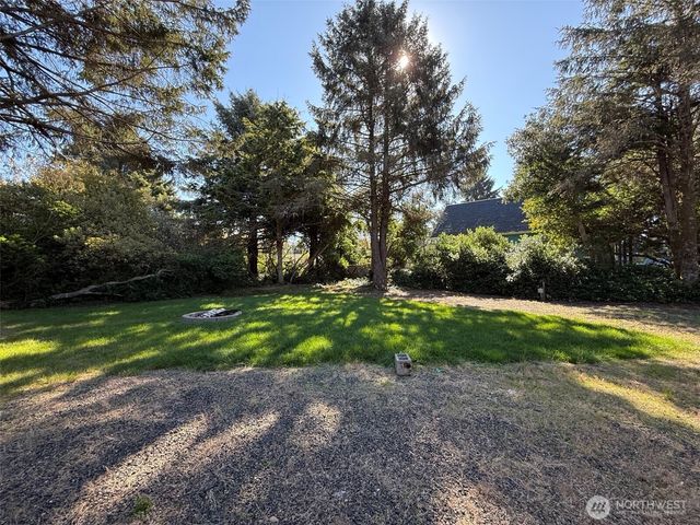 143 Aries Court SW, Ocean Shores, WA 98569