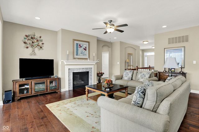 3973 Abbotsford Drive, Westfield, IN 46074