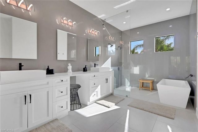653 23rd ST SW, Naples, FL 34117