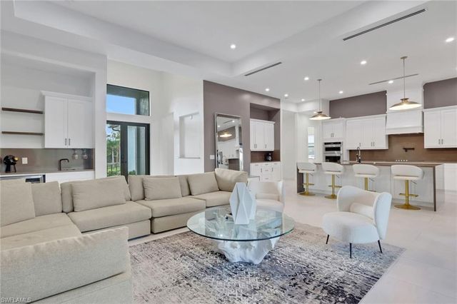 653 23rd ST SW, Naples, FL 34117