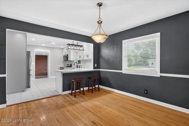 4321 Dannywood Rd, Louisville, KY 40220