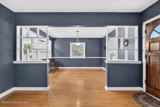 4321 Dannywood Rd, Louisville, KY 40220
