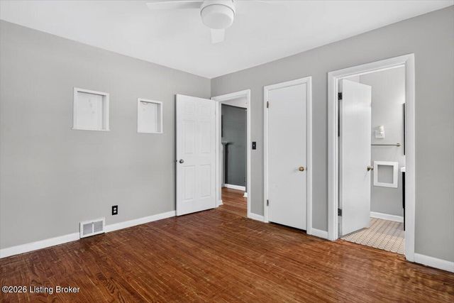 4321 Dannywood Rd, Louisville, KY 40220