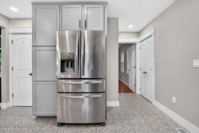 4321 Dannywood Rd, Louisville, KY 40220