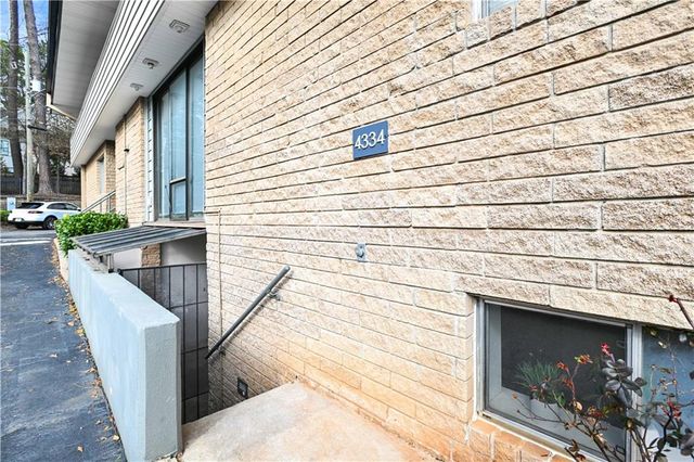 4300 Roswell Road NE 34, Atlanta, GA 30342