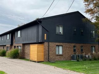 2639 Columbia Road 8, Berkley, MI 48072