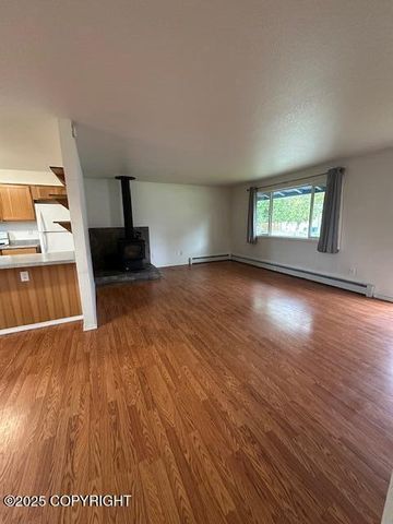 2541 Lyvona Lane, Anchorage, AK 99502