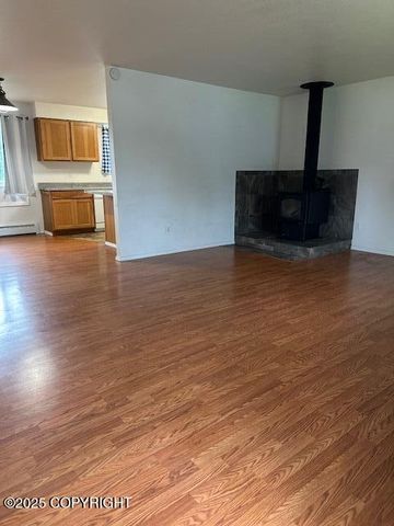 2541 Lyvona Lane, Anchorage, AK 99502