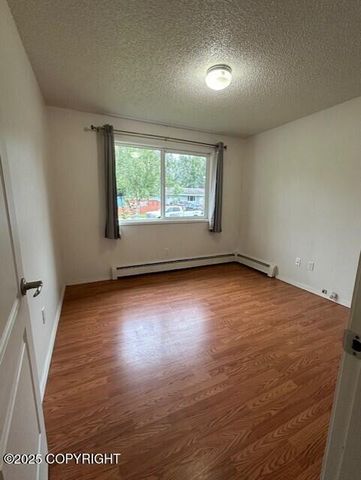 2541 Lyvona Lane, Anchorage, AK 99502