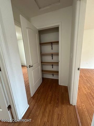 2541 Lyvona Lane, Anchorage, AK 99502