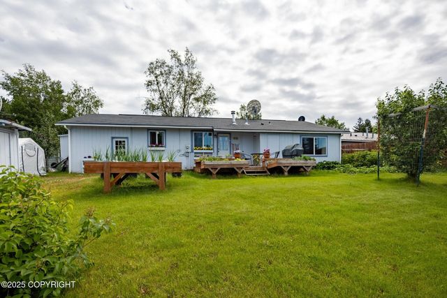 2541 Lyvona Lane, Anchorage, AK 99502