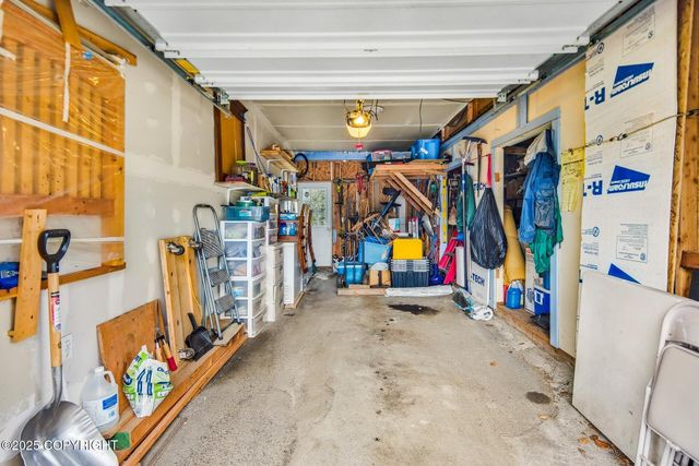 2541 Lyvona Lane, Anchorage, AK 99502