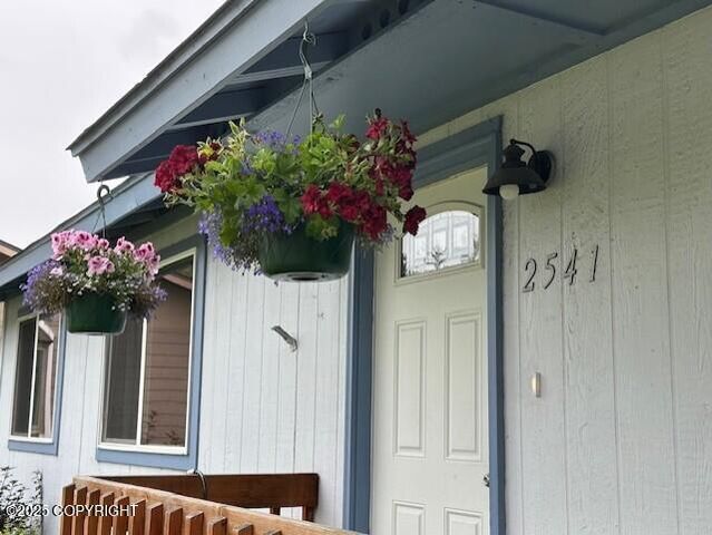 2541 Lyvona Lane, Anchorage, AK 99502