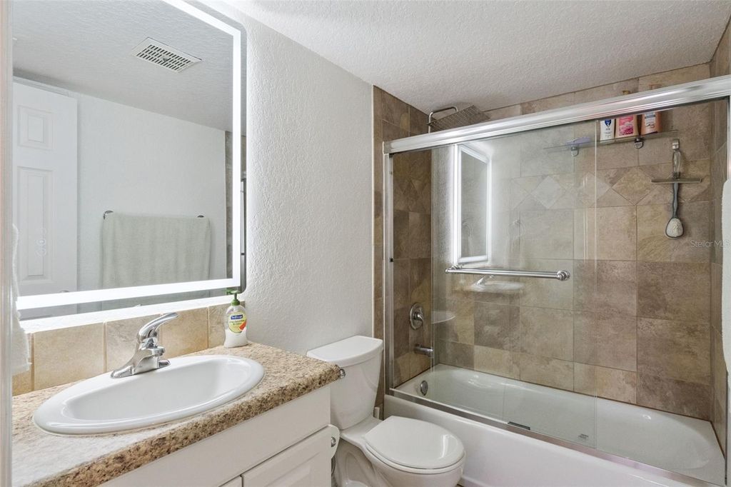 Image 11 of property listing at 1036 PLANTATION DRIVE D8, Kissimmee, FL 34741