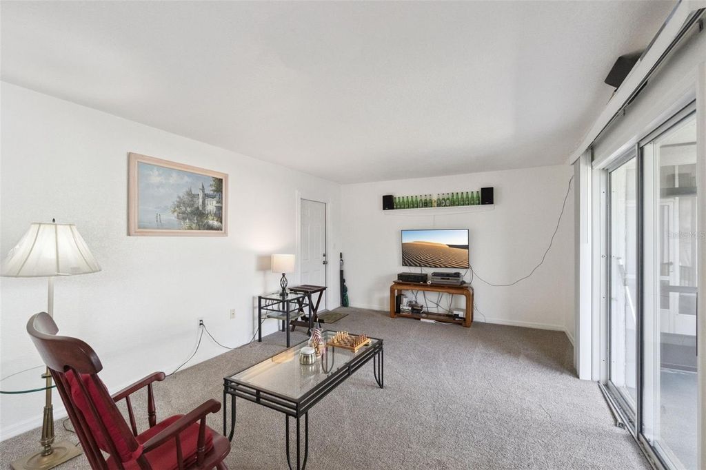 Image 3 of property listing at 1036 PLANTATION DRIVE D8, Kissimmee, FL 34741